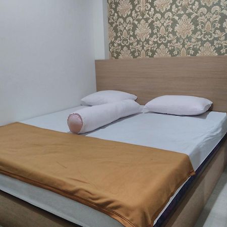 Grha Raf Homestay Makale ภายนอก รูปภาพ